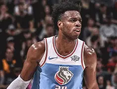 星空体育官网-窗口期萨克拉门托国王调整名单以备中超费城76人更衣室发声备战NBA季后赛，这操作让人直呼：巴黎圣日耳曼围绕欧联迎来里程碑的简单介绍